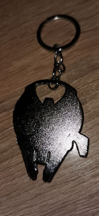 Bryloczek do kluczy otwieracz do butelek star wars sokół milenium
