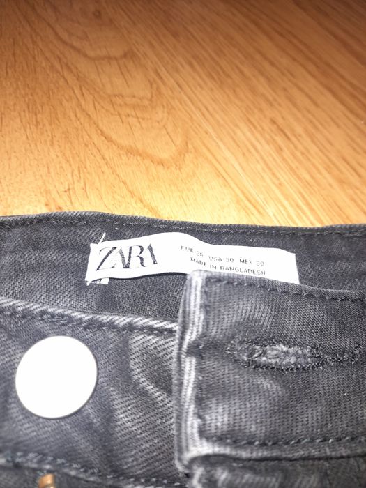 Calções de ganga pretos da Zara