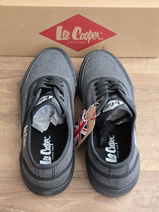 Lee Cooper Grafitowe Trampki Klasyczne Minimalistyczne R. Eu 43 - 28 cm