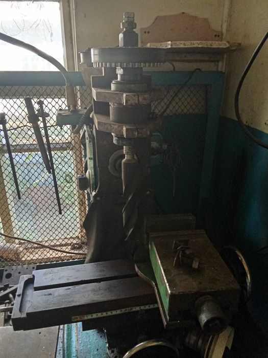 Фрезерный станок