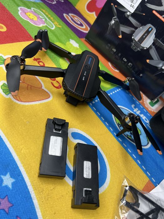 Nowy dron S91 z kamerą 4K 2 aku, szybki