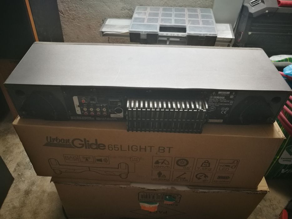 Yamaha AV-S70 amplifier