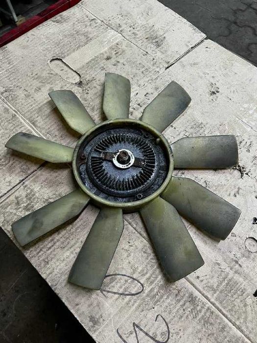 Вискомуфта с крыльчаткой Вито 639 / Спринтер 903 отл\сост