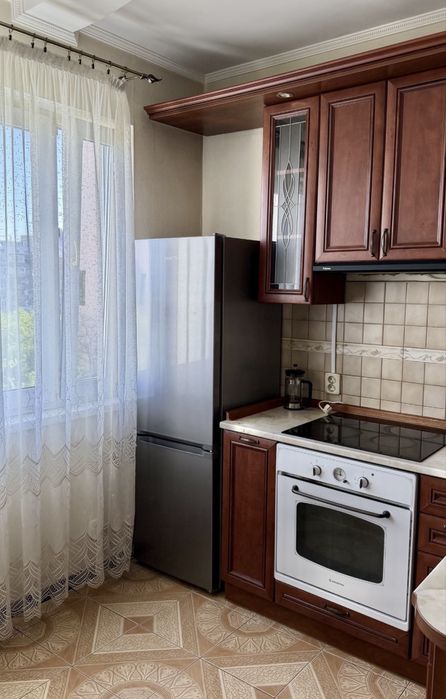 Продам 2к квартиру вул. Рейгана 59 метрів