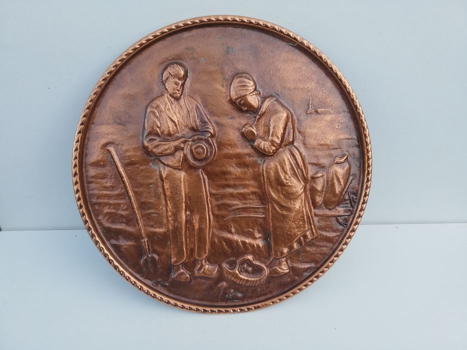 Miedziana płaskorzeźba Relief do zawieszenia