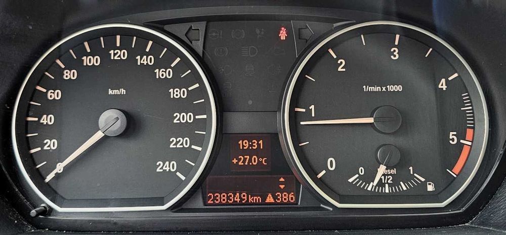 BMW 2.0d 143cv Pack M - 3.PORTAS - GPS