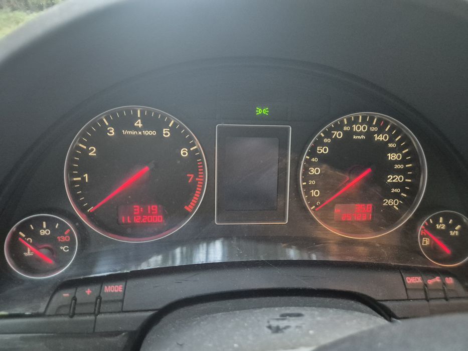 Audi A4 b6 2001 rok 2.0 benzyna klima webasto alufelgi  manual