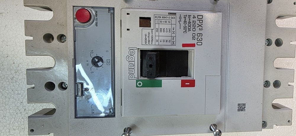 Wyłacznik Główny dpx 630  legrand