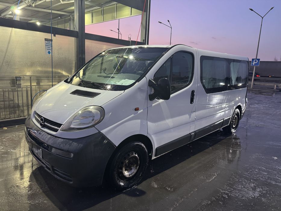 Опель віваро 1.9