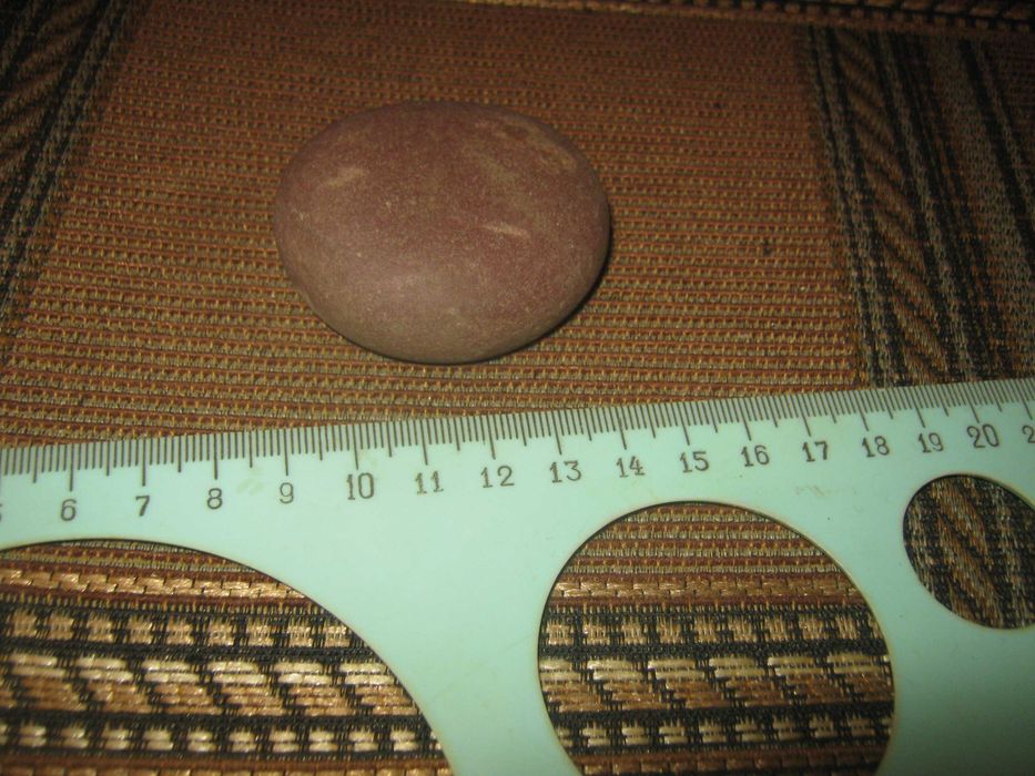 Камушек для аквариума