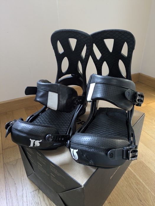 Burton Custom M wiązania snowboardowe snowboard czarne Union Drake