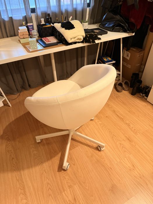 Secretária + cadeira