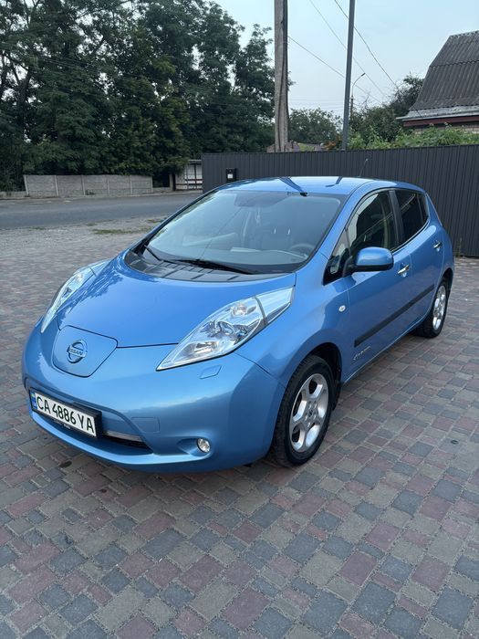 Nissan Leaf 2012 гарний стан