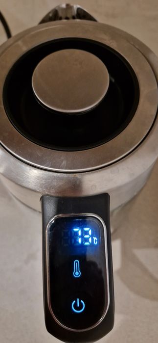 Szklany czajnik elektryczny Götze & Jensen KT870G