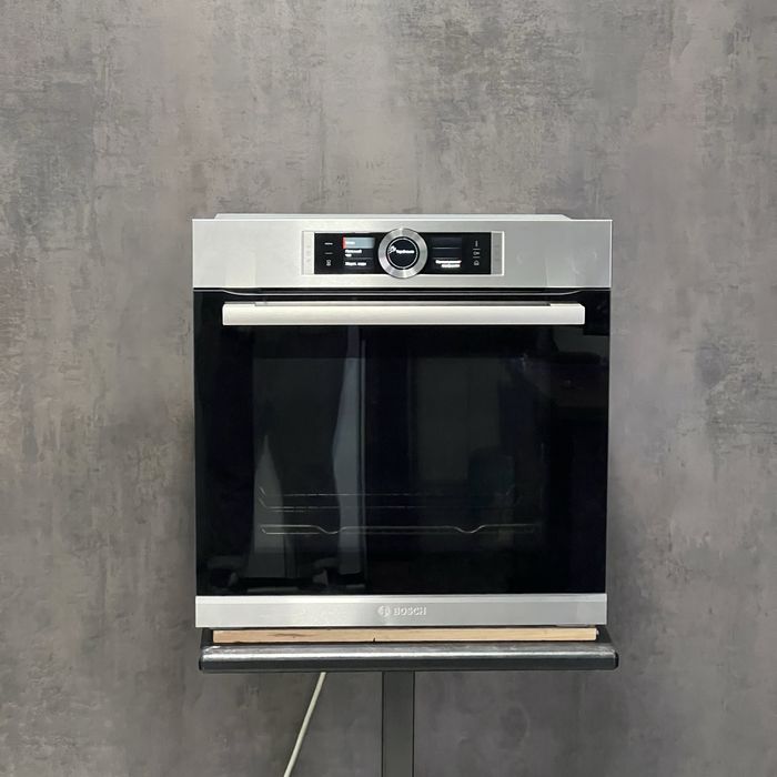 Духовой шкаф с парой Bosch Serie 8 HSG656XS1 духовка духова шафа