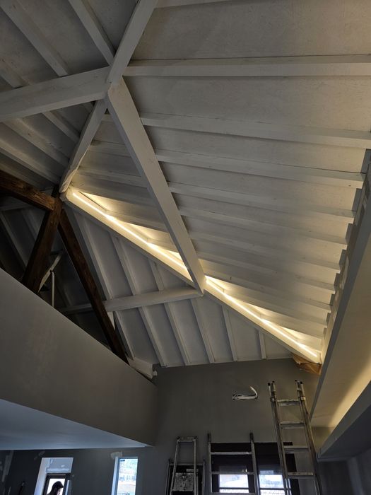 Eletricista no Porto | Reparações, Iluminação LED e Pequenos Trabalhos