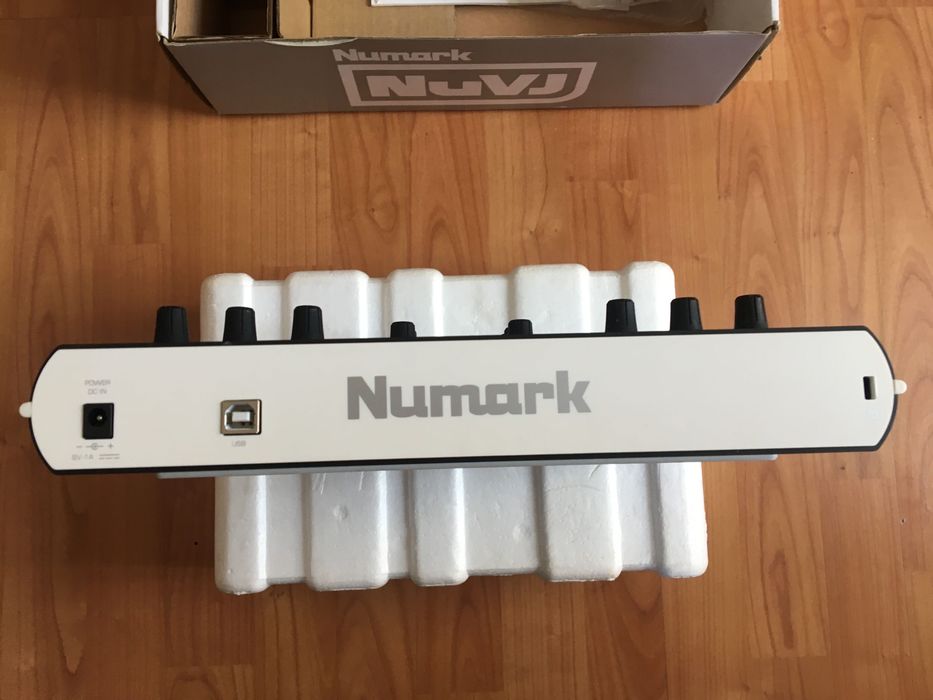 Nu Vj Numark (nova em caixa)