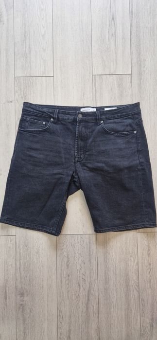 Pull&Bear  XL.  .