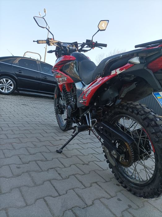 Продам мотоцикл форте 250