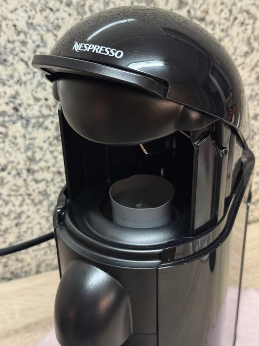 Maquina café nespresso Vertuo
