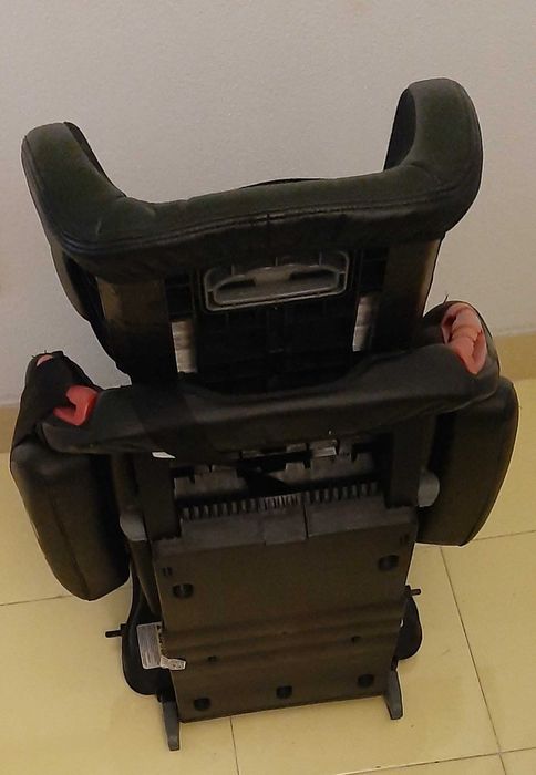 Cadeira infantil Be Cool Thunder Isofix Grupo 1/2/3 para crianças dos 9 aos 36 kg com 4 posições de inclinação, encosto de cabeça e cinto ajustável