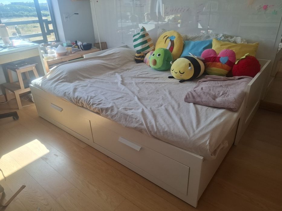 Cama Ikea BRIMNES 2 gavetas com 2 colchões