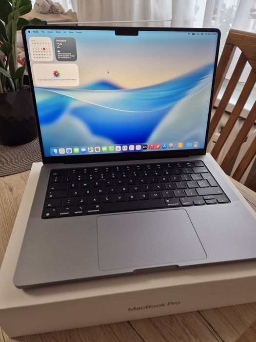 MacBook Pro 14 M3, 8 GB, 512 GB, bateria 97%, ubezpieczenie do 2028