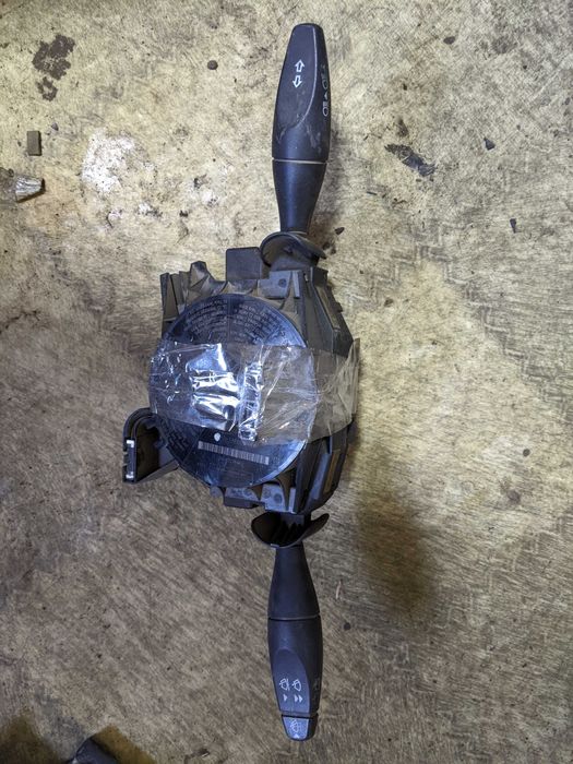 Блок предохранителей ford focus 1 1.8d