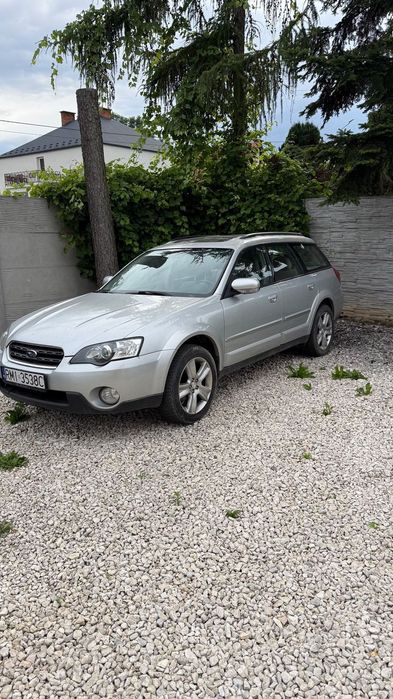 Subaru Outback Subaru Outback 3.0 - uszkodzony