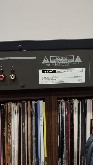 Vendo DAC Teac DT 1 em excelente estado de conservação fabricado no Japão com muita qualidade e definição