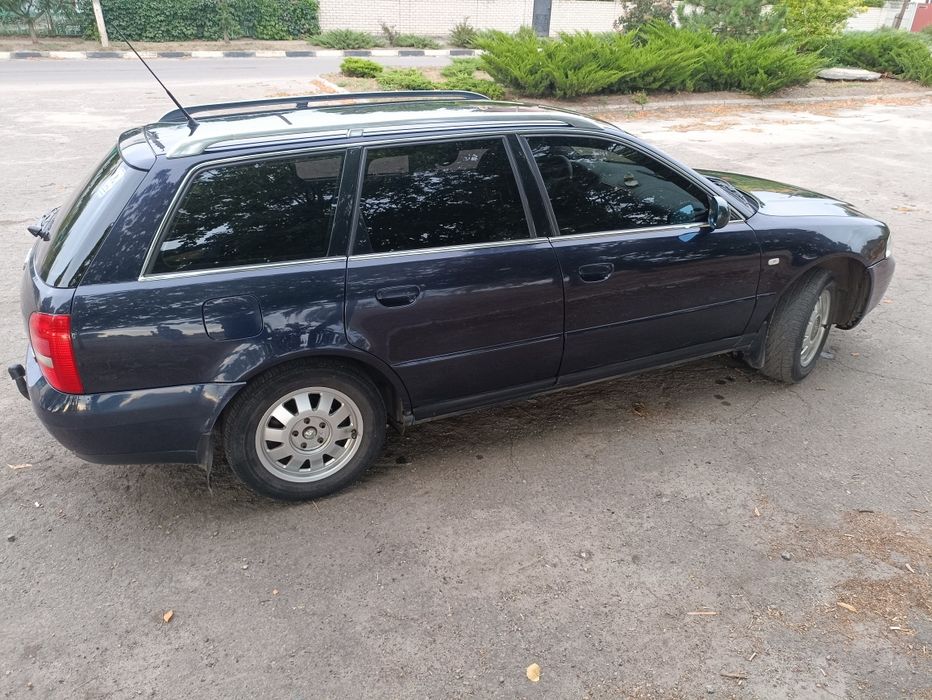 Продам своє авто Ауди А4 Б5,2001р.в.двигун 1.9tdi ajm 115к.с.,пробіг 317000км,