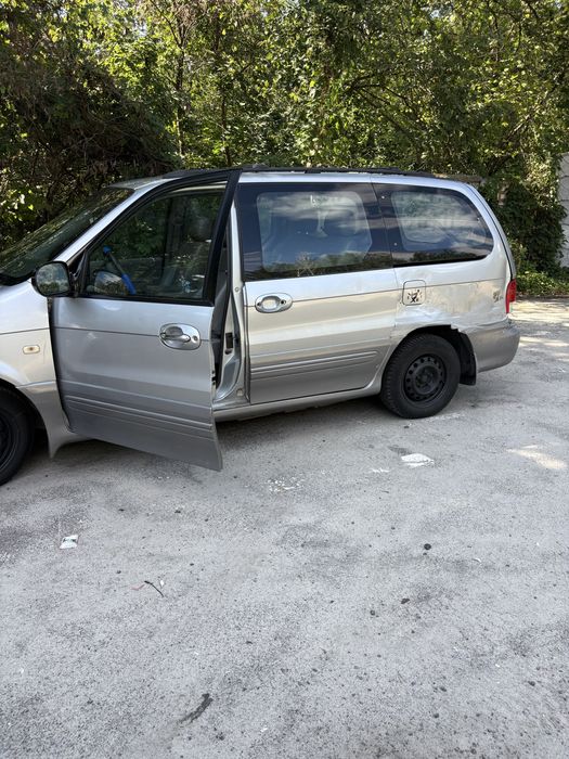 Kia Carnival 2003 • 2.9 дизель • автомат