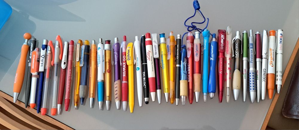 103 Canetas com publicidade - coleccionador