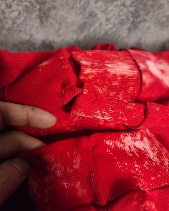 OFF DYE RED exclusive wear