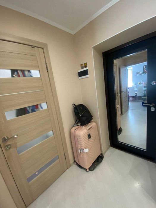 Двокімнатна квартира з автономним опаленням та сучасним ремонтом