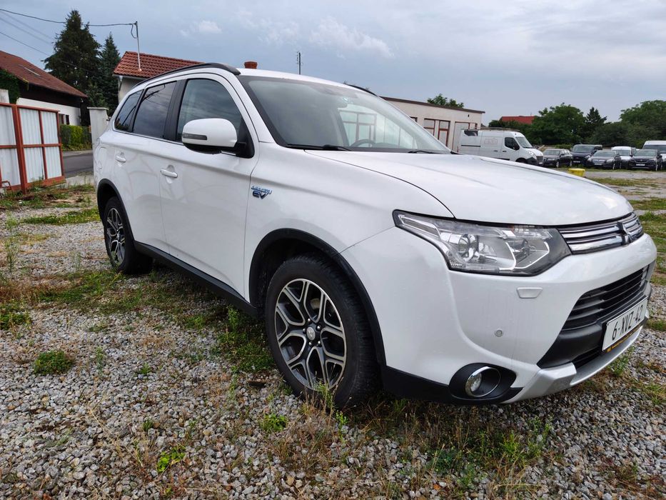 Mitsubishi Outlander Phev