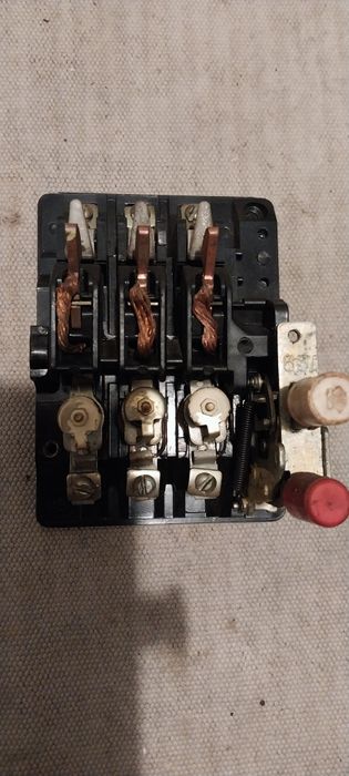 Автоматический выключатель,ссср.