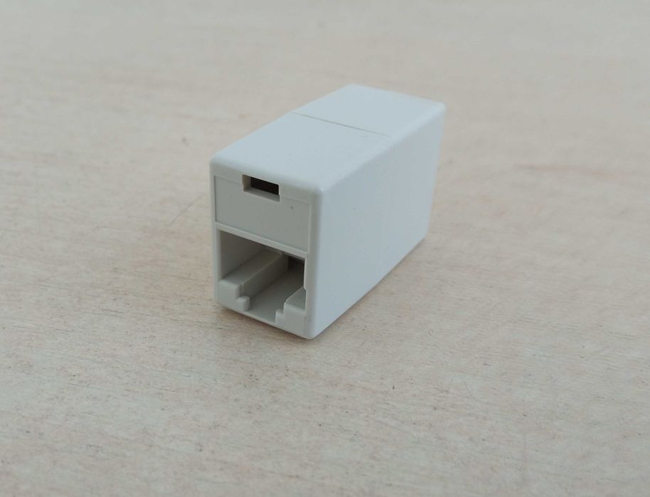 Зрощувач перехідник для з'єднання інтернет кабелю RJ-45
