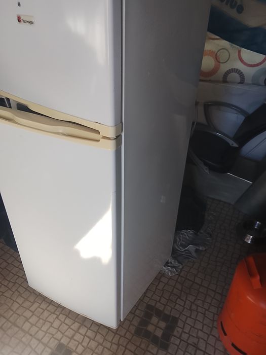 Frigorífico a funcionar na perfeição