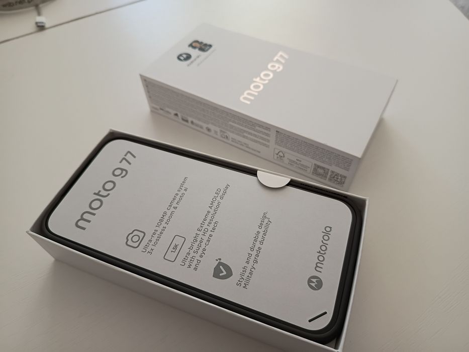 Motorola Moto G77
