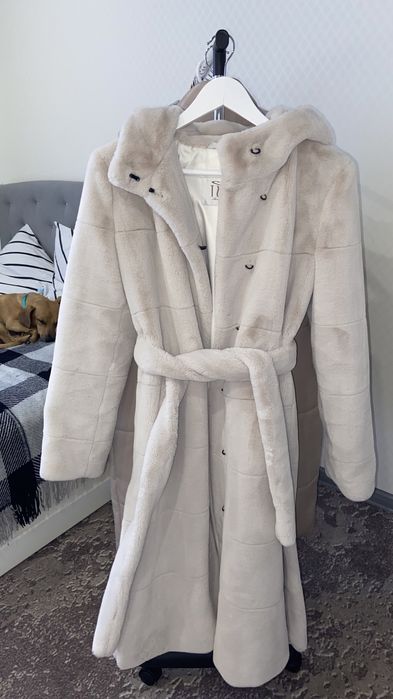 Шуба з штучного хутра