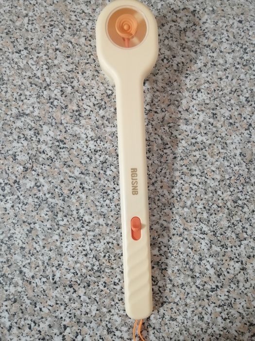 Щетка для душа и ванной