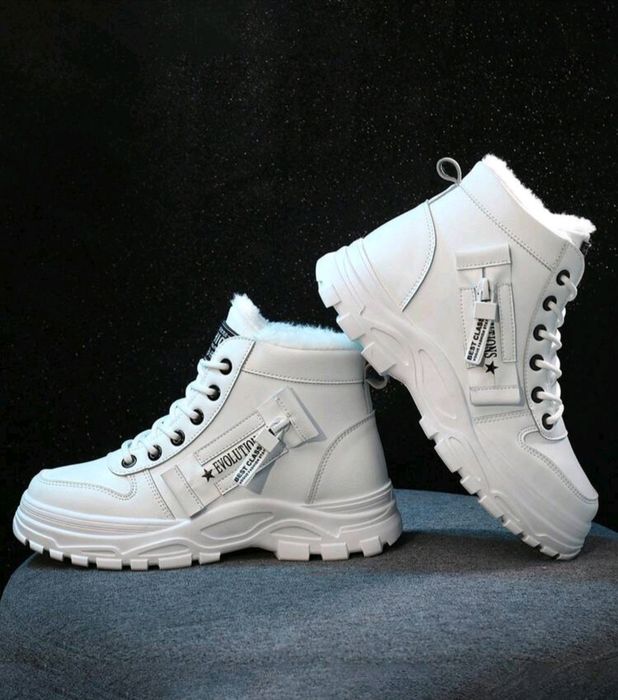 Buty zimowe  śnieżne.