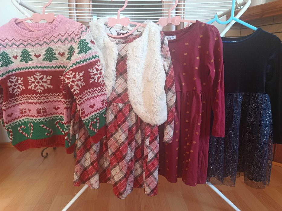 Świąteczne ubrania dla dziewczynki 98/104