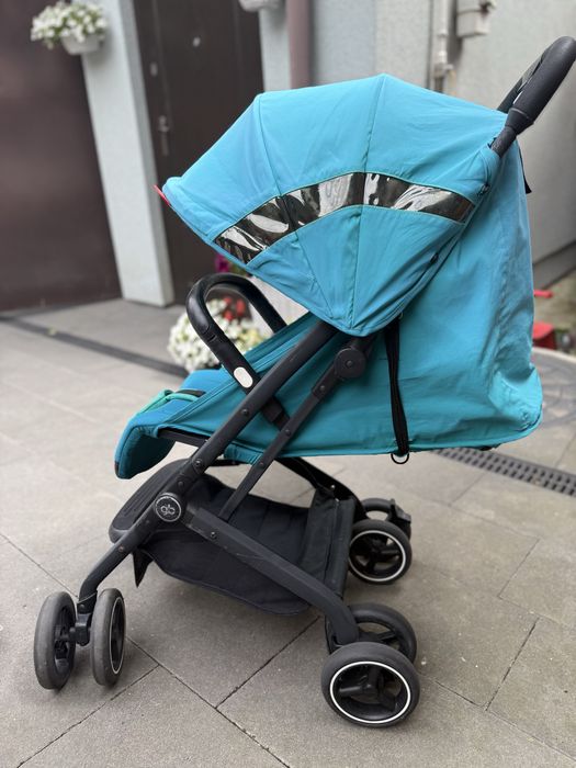 прогулянкова коляска gb qbit+