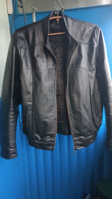 Продам натуральную кожаную куртку!
