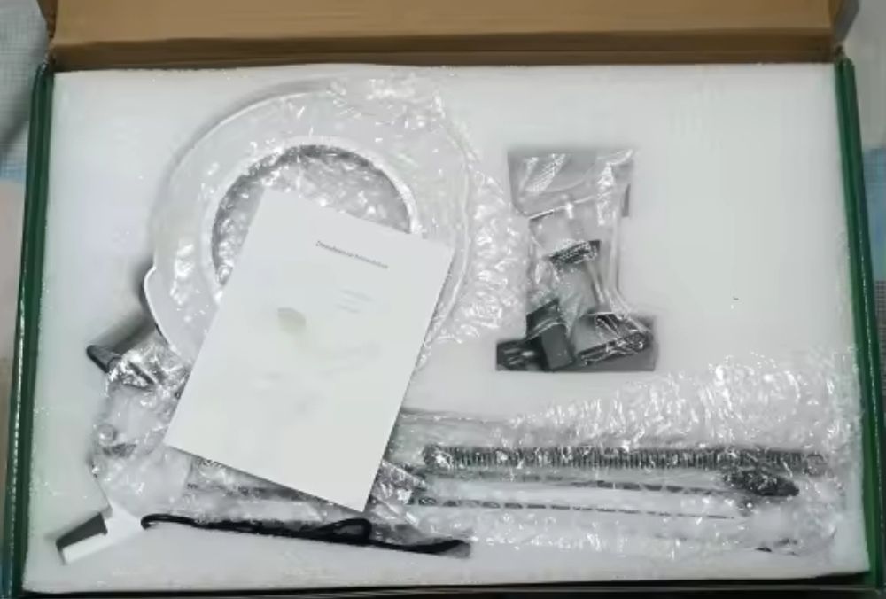 LED лампа-лупа з кріпленням до столу (2×37 см)