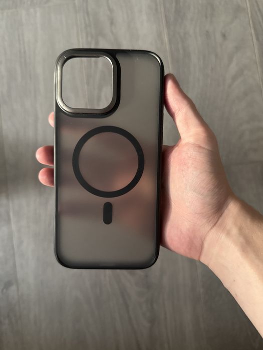 Чехол на iphone 16 pro max