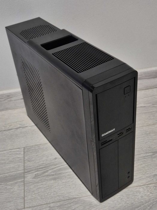 Є кілька штук. Вузький компактний mATX корпус GameMax ST-609 з БЖ 300W