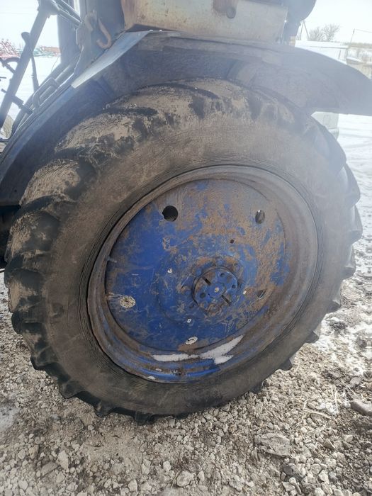 Продам колеса до  трактора т40